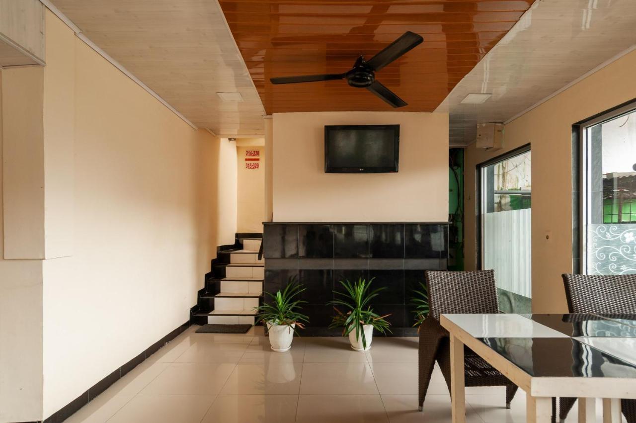Urbanview Hotel Syariah Residence Medan By Reddoorz Экстерьер фото