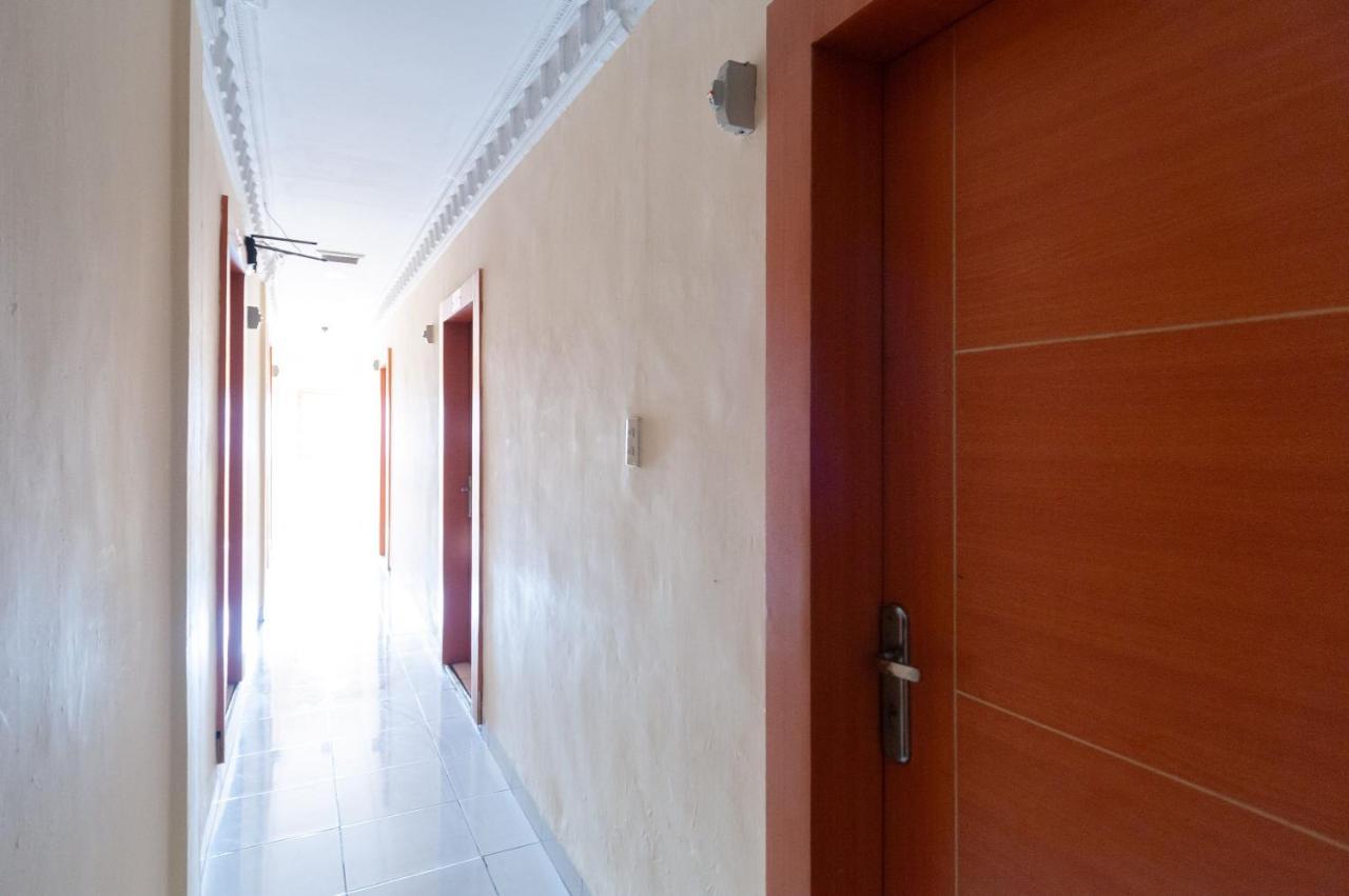 Urbanview Hotel Syariah Residence Medan By Reddoorz Экстерьер фото