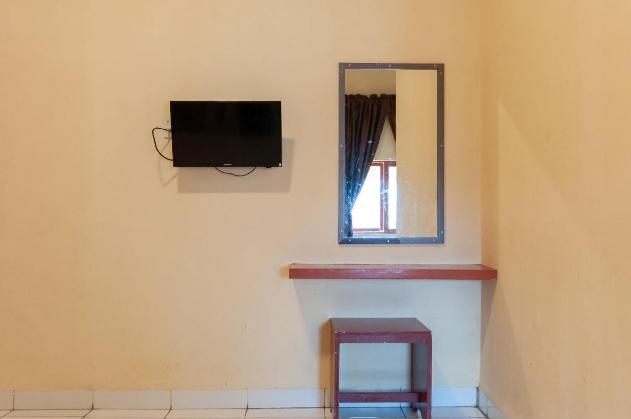 Urbanview Hotel Syariah Residence Medan By Reddoorz Экстерьер фото