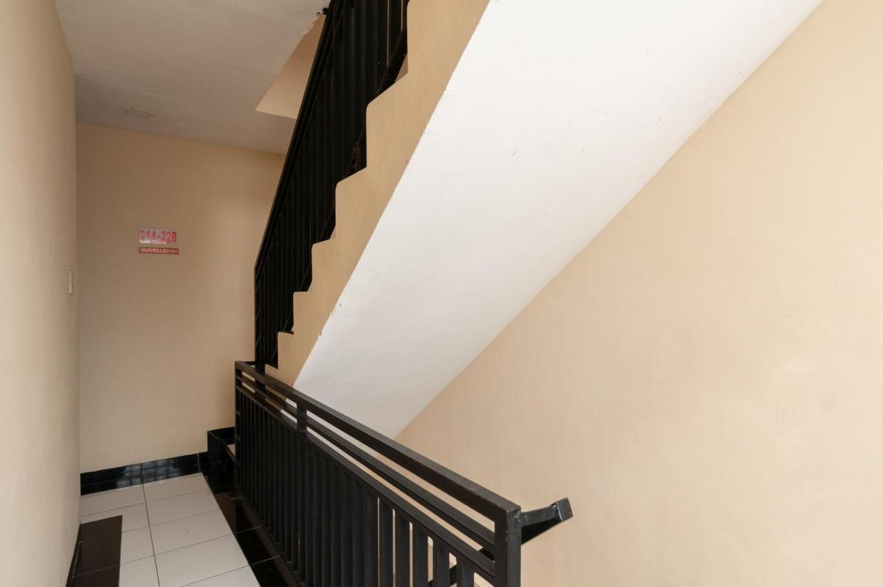 Urbanview Hotel Syariah Residence Medan By Reddoorz Экстерьер фото