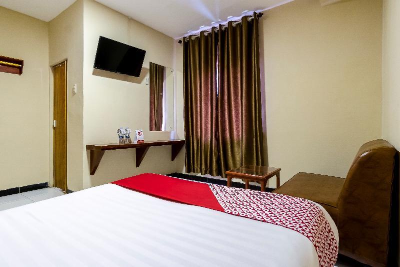 Urbanview Hotel Syariah Residence Medan By Reddoorz Экстерьер фото