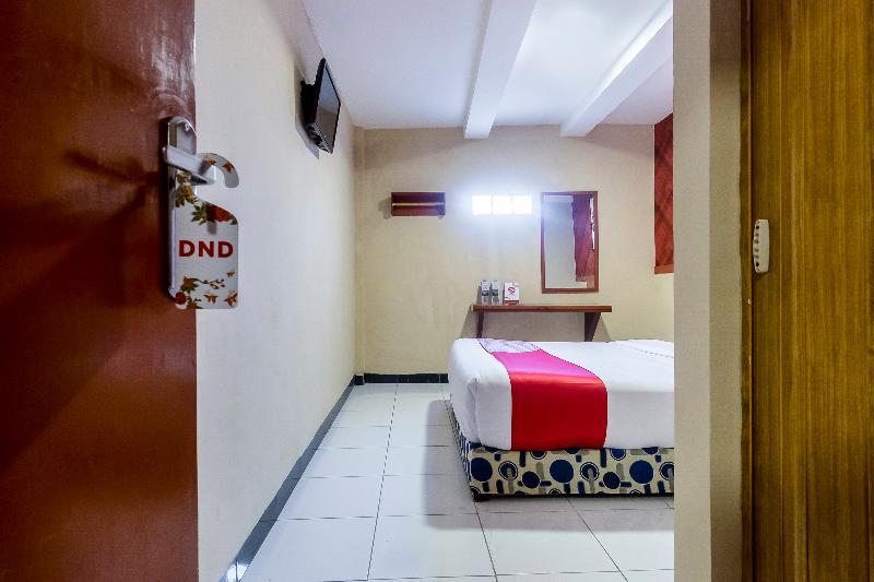 Urbanview Hotel Syariah Residence Medan By Reddoorz Экстерьер фото